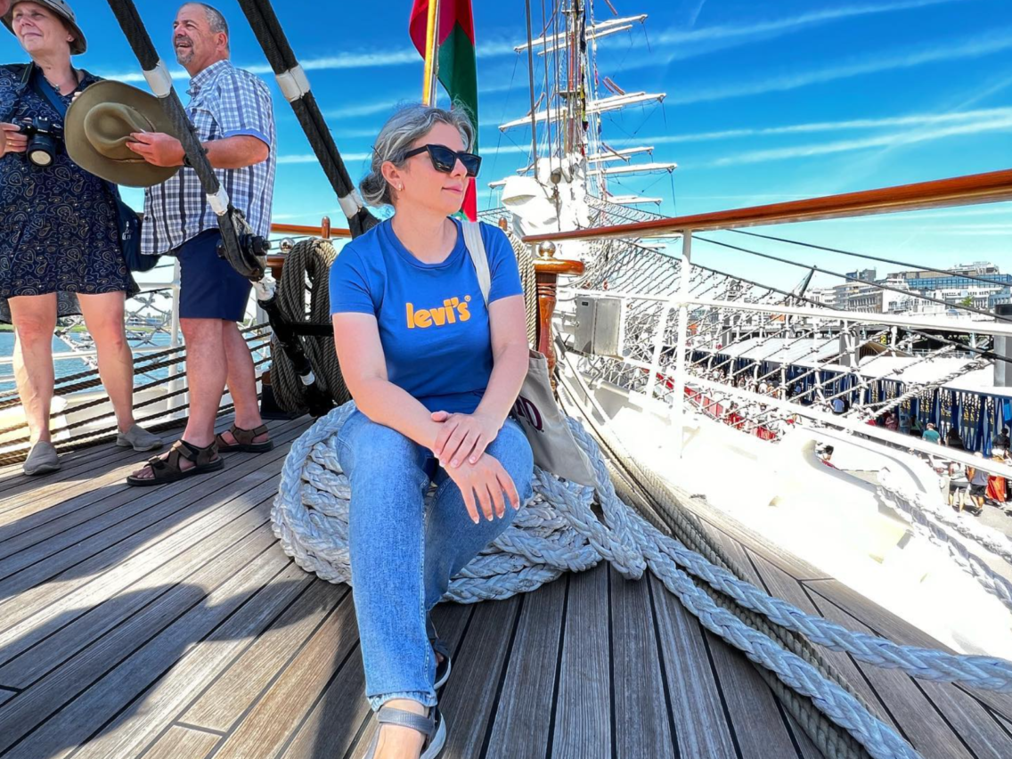 يومٌ مشمس في أنتويرب… حين تكلّم البحر بلغة الأشرعة